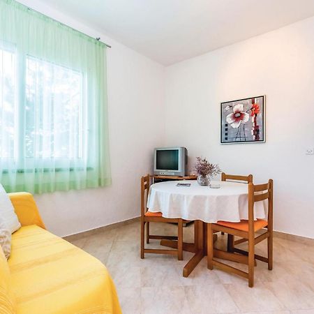 1 Bedroom Awesome Apartment In Supetarska Draga Luaran gambar
